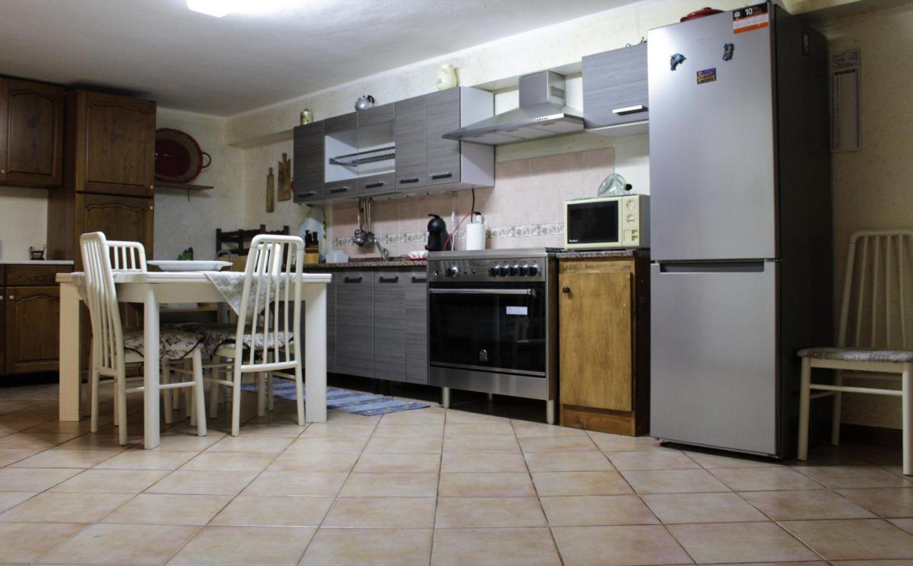 Apartmán Sa Domu Frisca Domusnovas Exteriér fotografie