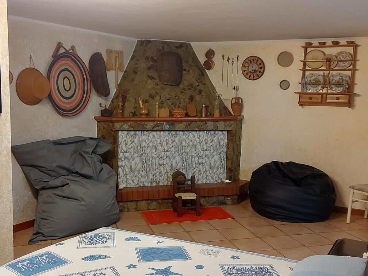 Apartmán Sa Domu Frisca Domusnovas Exteriér fotografie